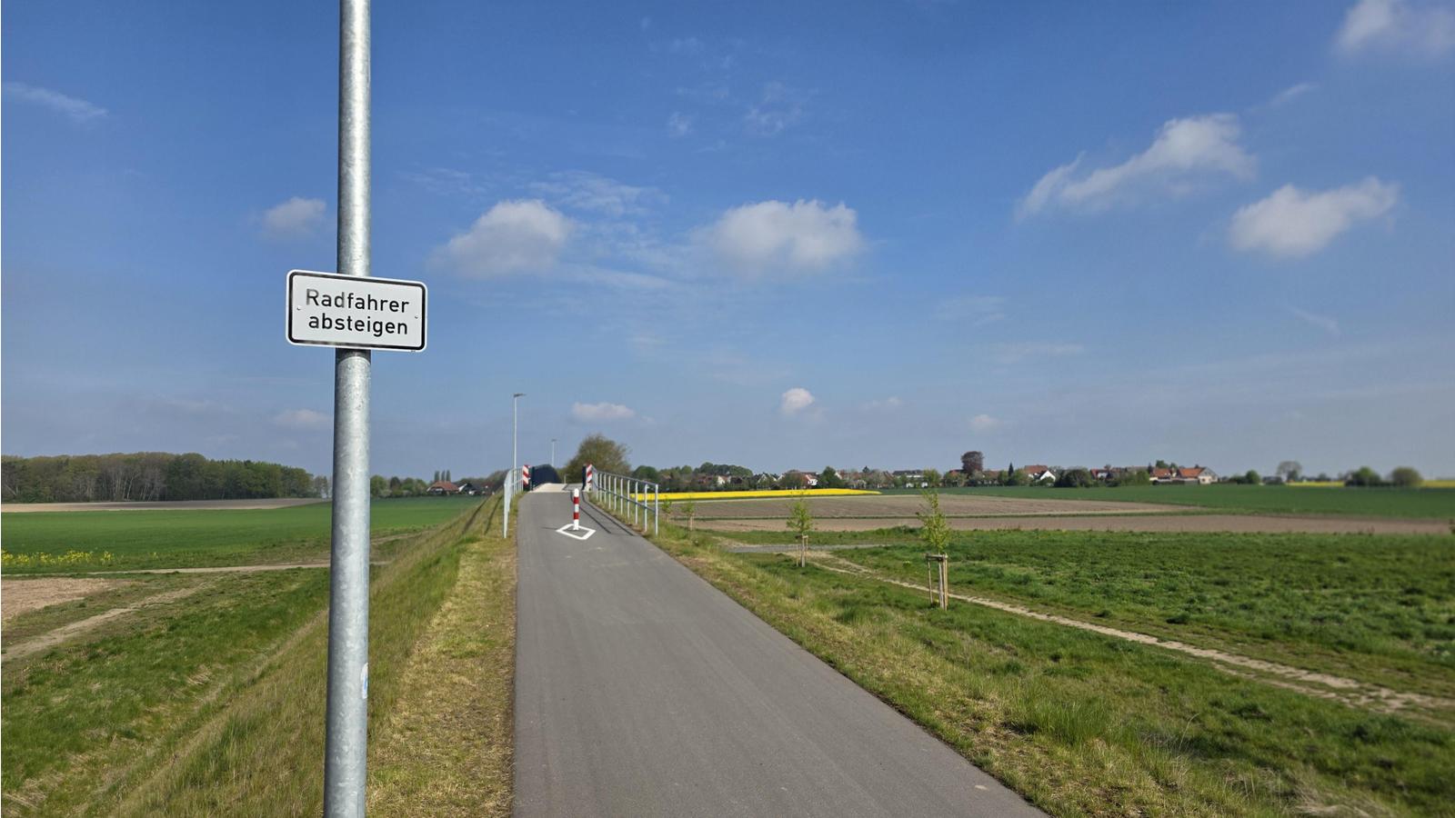 Radfahrer sollen absteigen | Wunstorfer-Stadtanzeiger