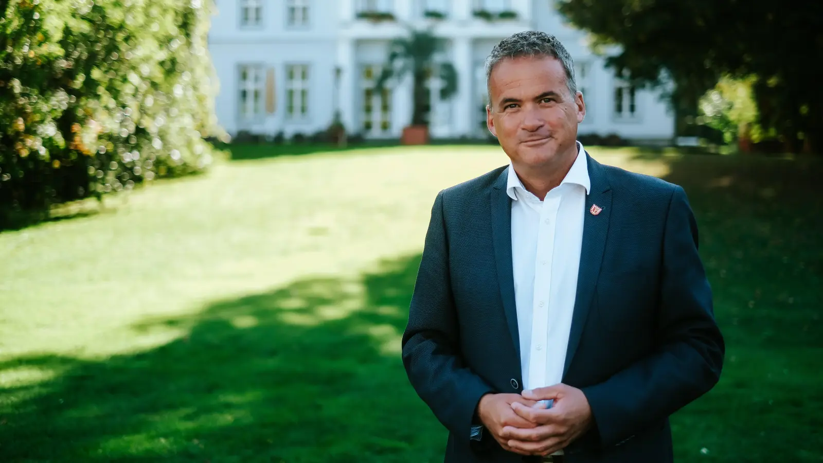 Kandidiert erneut als Samtgemeindebürgermeister in Nenndorf: Mike Schmidt (Foto: privat)