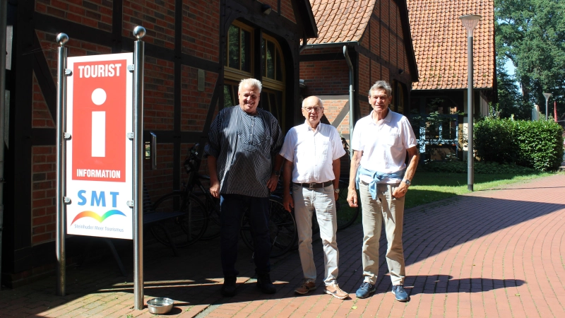 Haben über das Ergebnis der Tiefenmessungen berichtet (v.l.i.): Fischer Ulrich Balzer, Wilhelm Bredthauer und Ernst Greten (beide VESM). (Foto: wb)