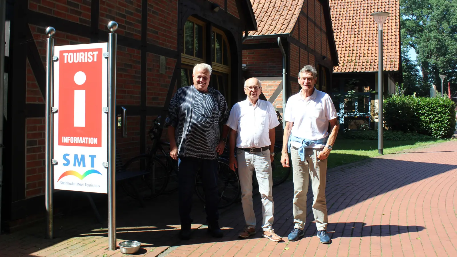 Haben über das Ergebnis der Tiefenmessungen berichtet (v.l.i.): Fischer Ulrich Balzer, Wilhelm Bredthauer und Ernst Greten (beide VESM). (Foto: wb)