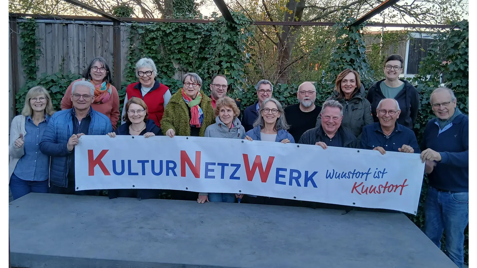 Bei der Gründungsveranstaltung im Cantera: Die Mitglieder des KulturNetzWerkes. (Foto: privat)