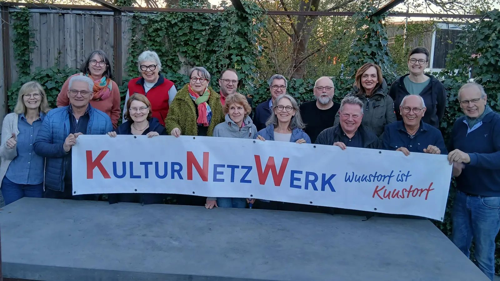 Bei der Gründungsveranstaltung im Cantera: Die Mitglieder des KulturNetzWerkes. (Foto: privat)