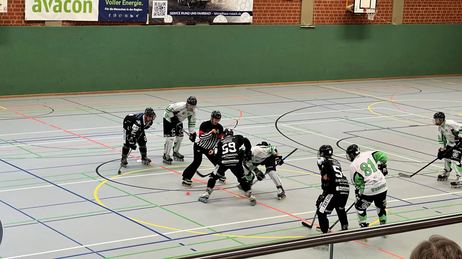 Beim Bully: Die Lions und die Panther. (Foto: privat)