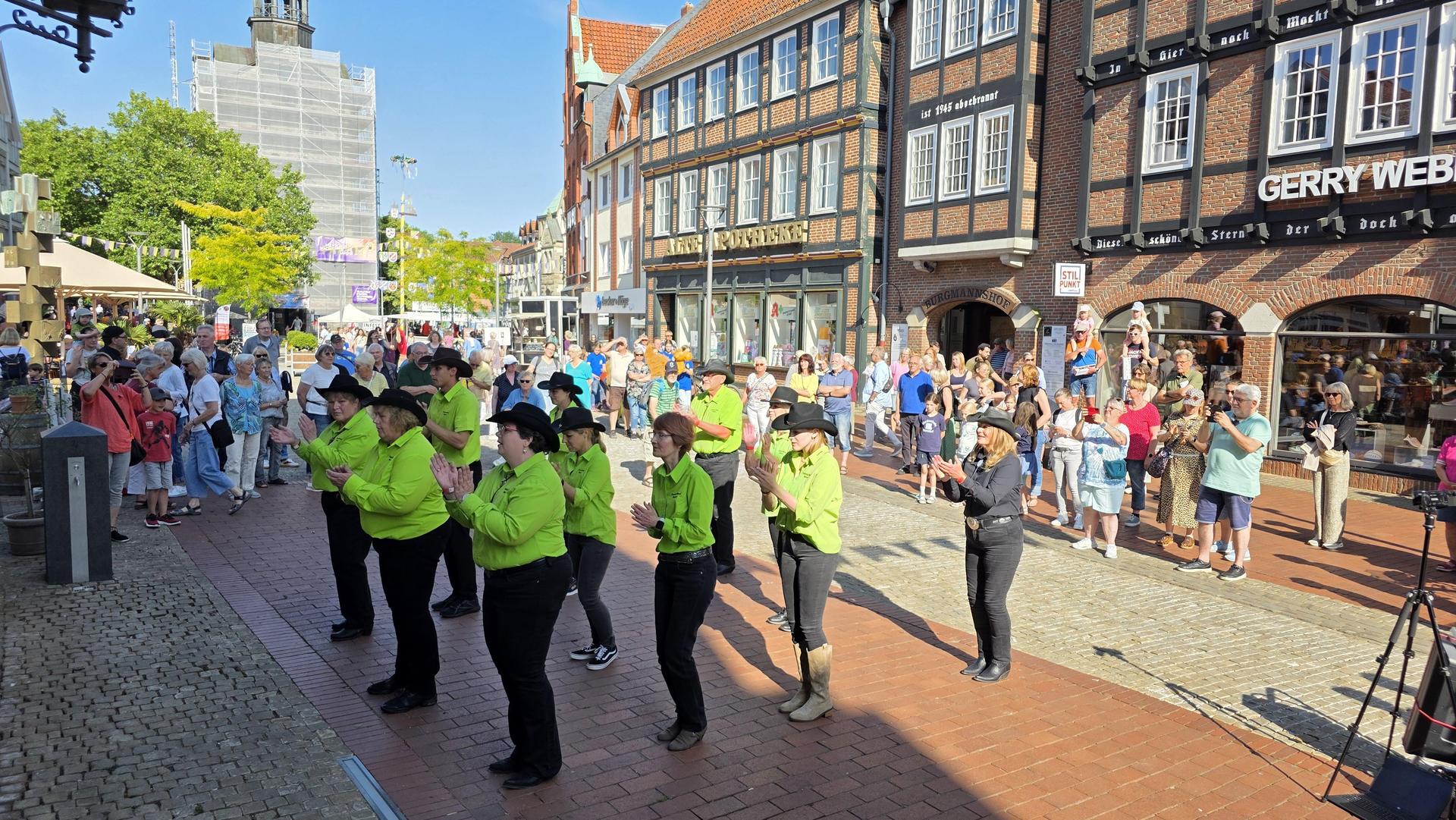 Eindrücke: Die zweite Wunstorfer Nacht der Kultur. (Foto: tau)