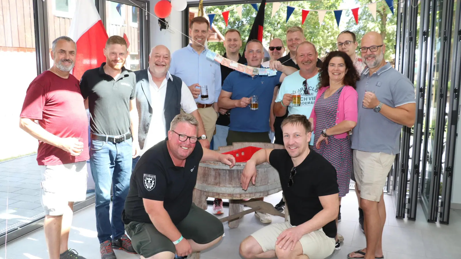 Gehört zur Tradition: Mit dem Geldbeutelwaschen endet das Schützenfest 2026.  (Foto: gi)