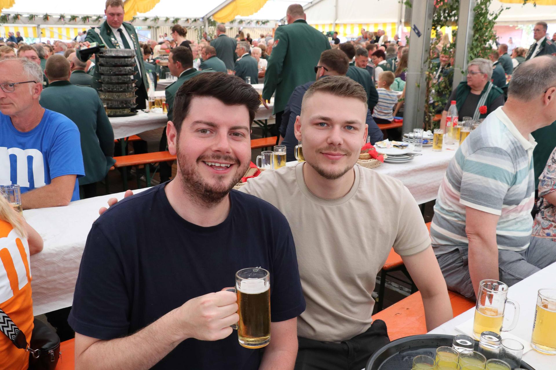 Bildergalerie: Eindrücke vom Schützenfest in Hagenburg. (Foto: gi)