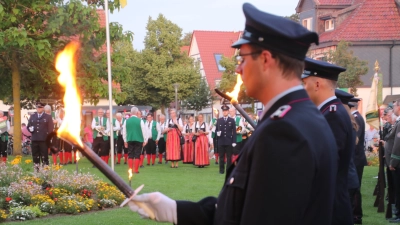 Bei gutem Wetter werden wieder hunderte von Besuchern dem Zapfenstreich folgen.  (Foto: gi)