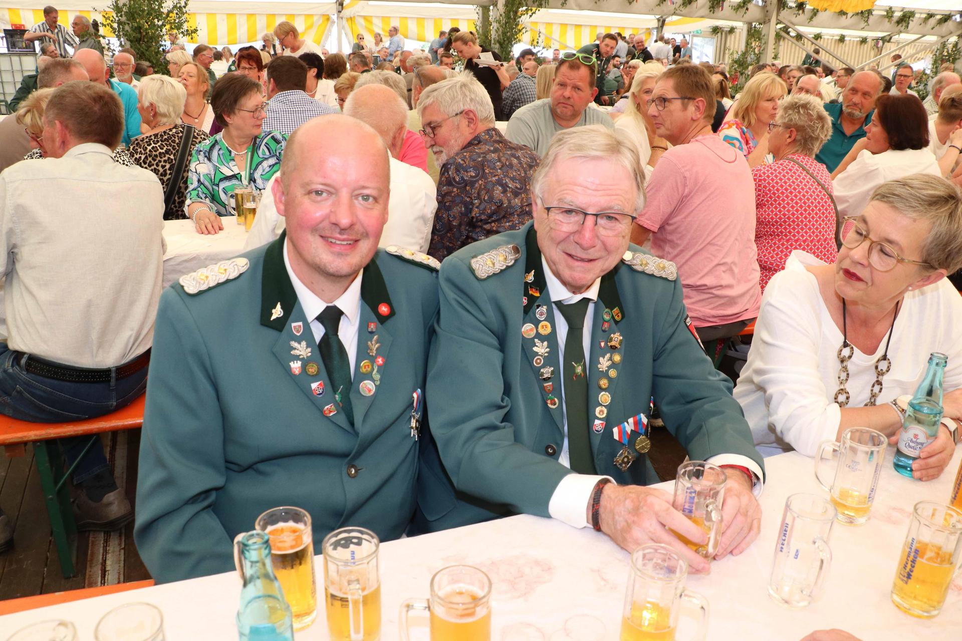 Bildergalerie: Eindrücke vom Schützenfest in Hagenburg. (Foto: gi)