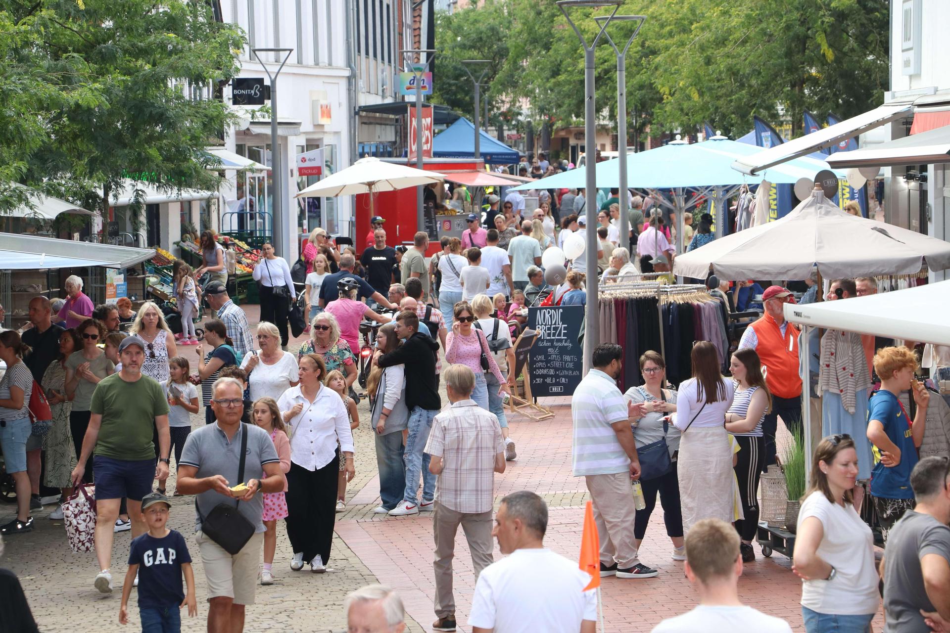 Eindrücke vom Rettertag in der Innenstadt und bei den Stadtwerken. (Foto: gi)
