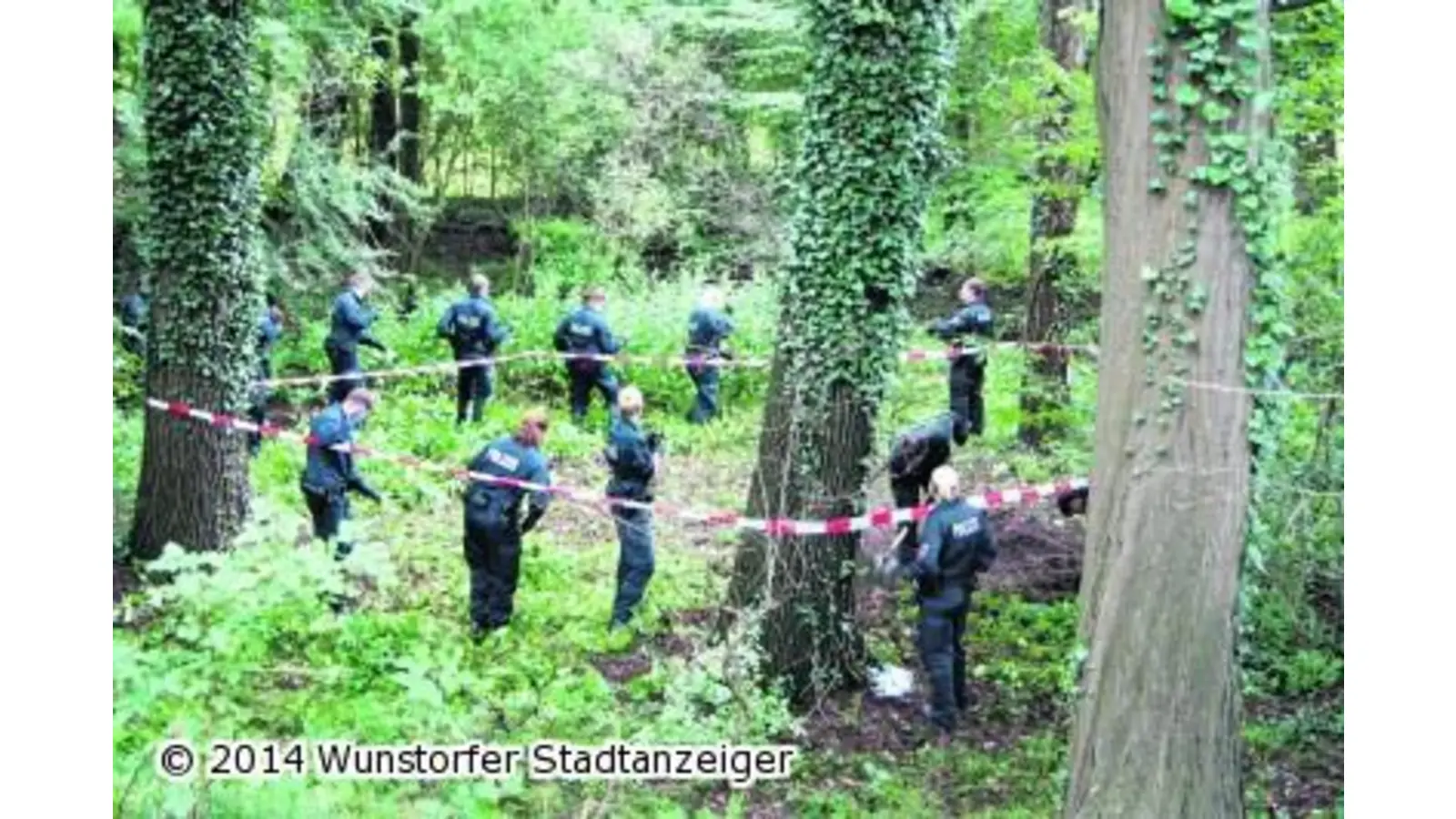30 Polizisten und sechs Hunde suchen nach Jenisa (Foto: gi)