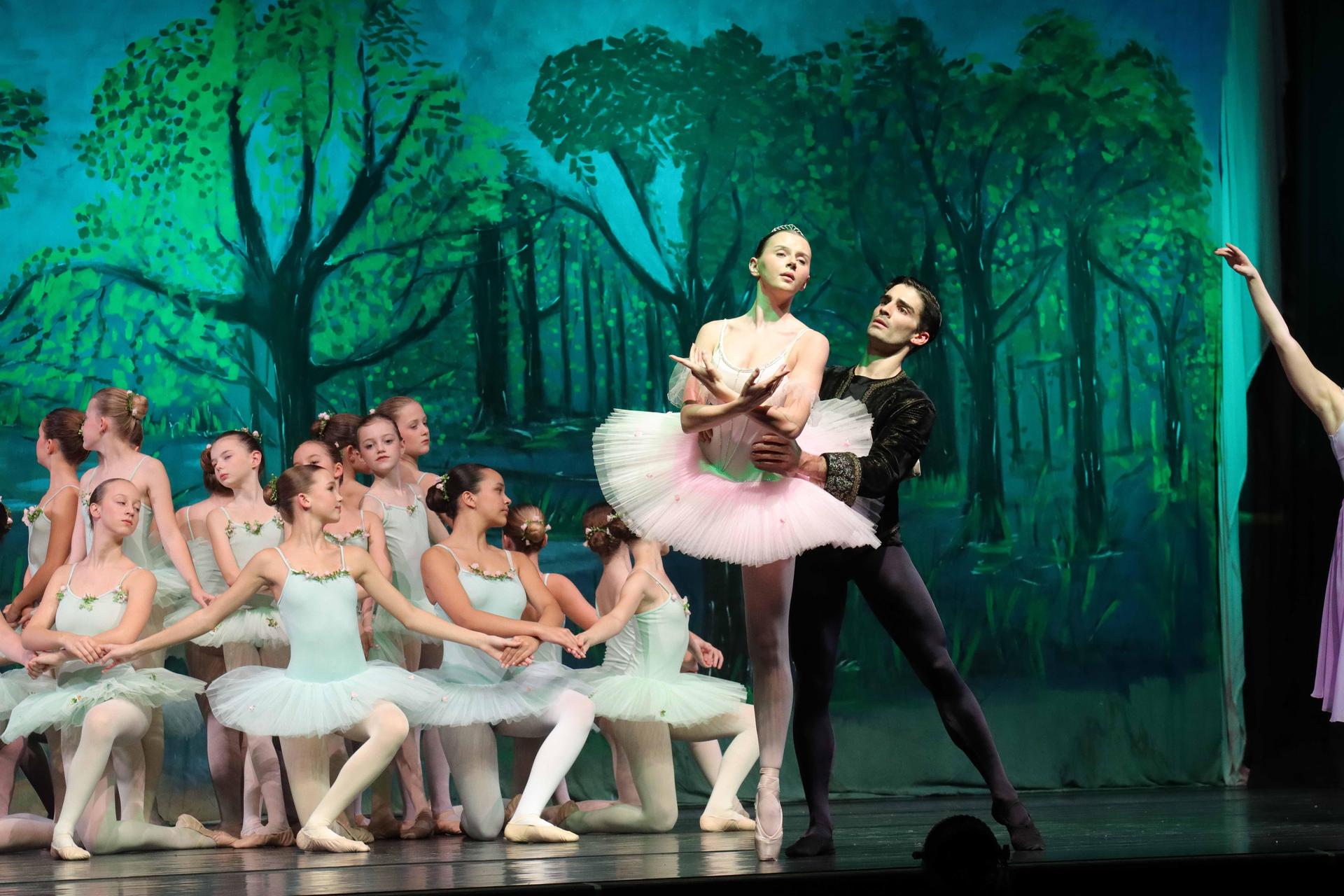 Premiere: Dornröschen im Stadttheater. (Foto: tau)