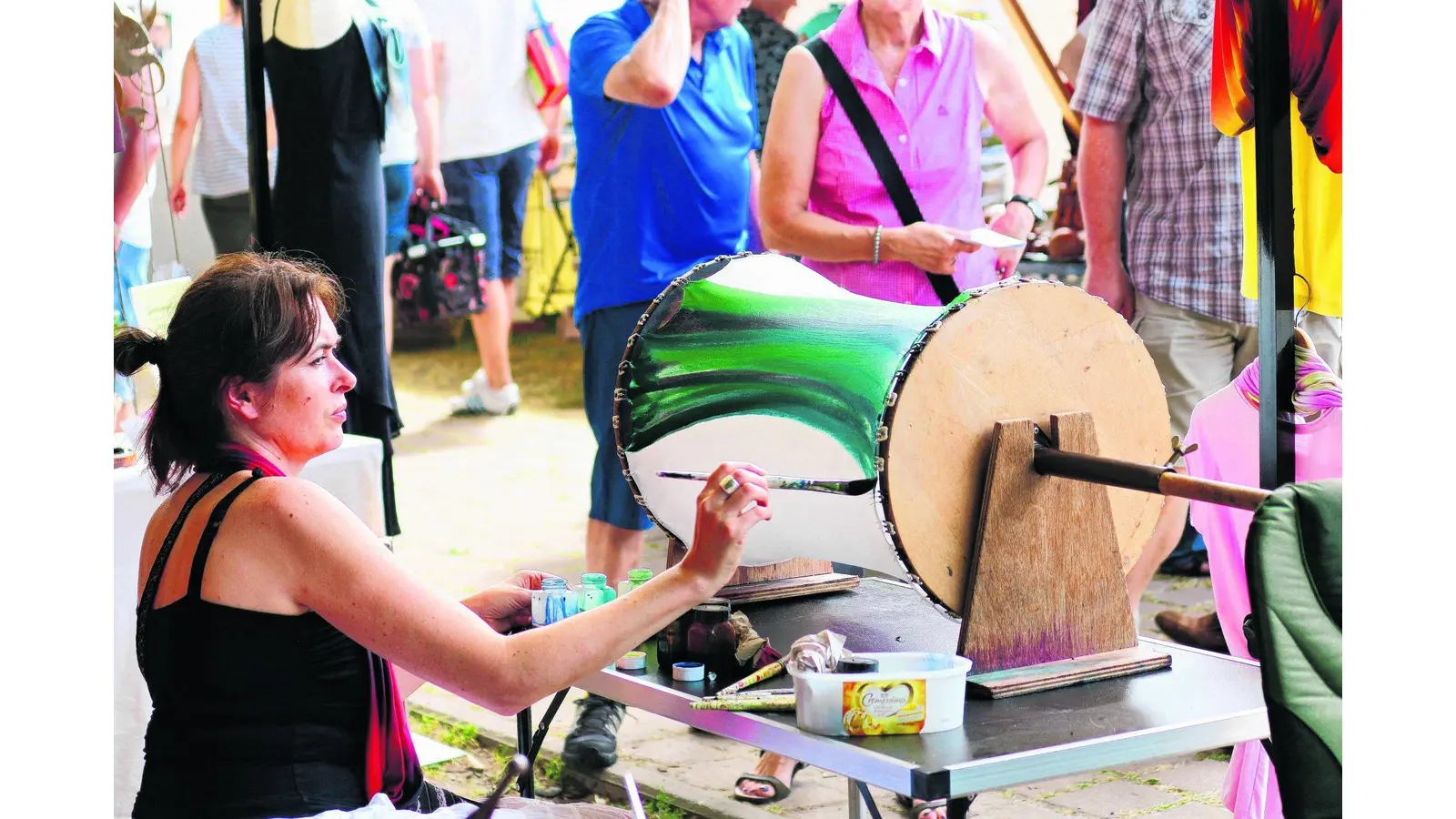 Besucher gehen auf Entdeckungsreise (Foto: tau)