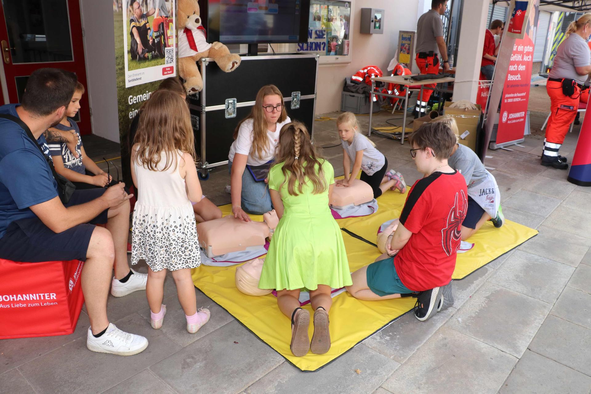 Eindrücke vom Rettertag in der Innenstadt und bei den Stadtwerken. (Foto: gi)