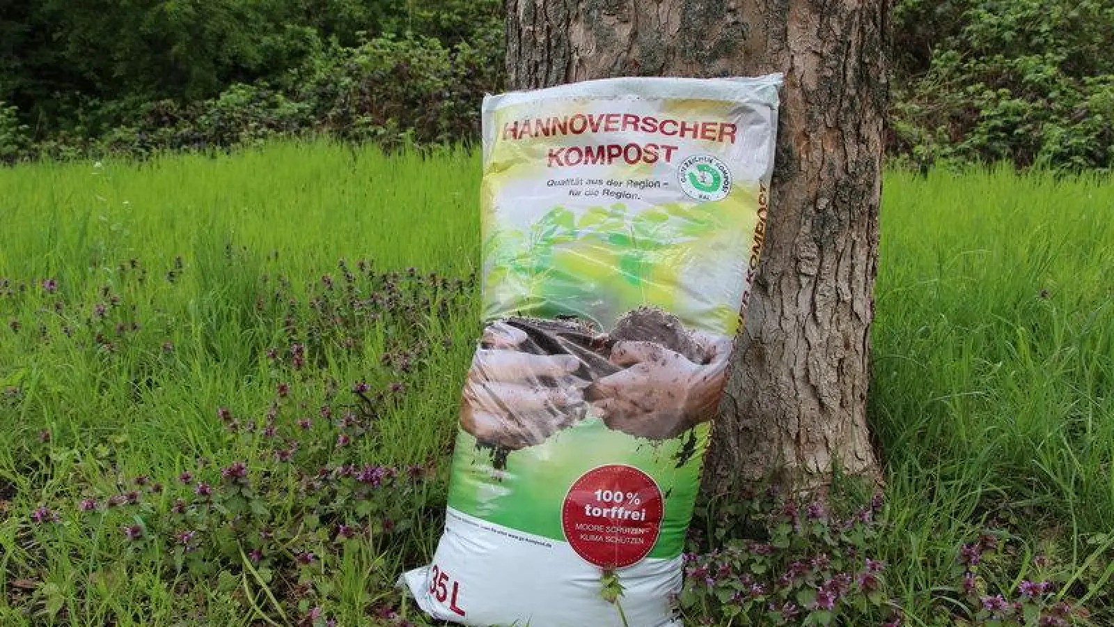Gibt es gratis: Pro Person ein Sack Kompost aus Bioabfällen. (Foto: Region Hannover)