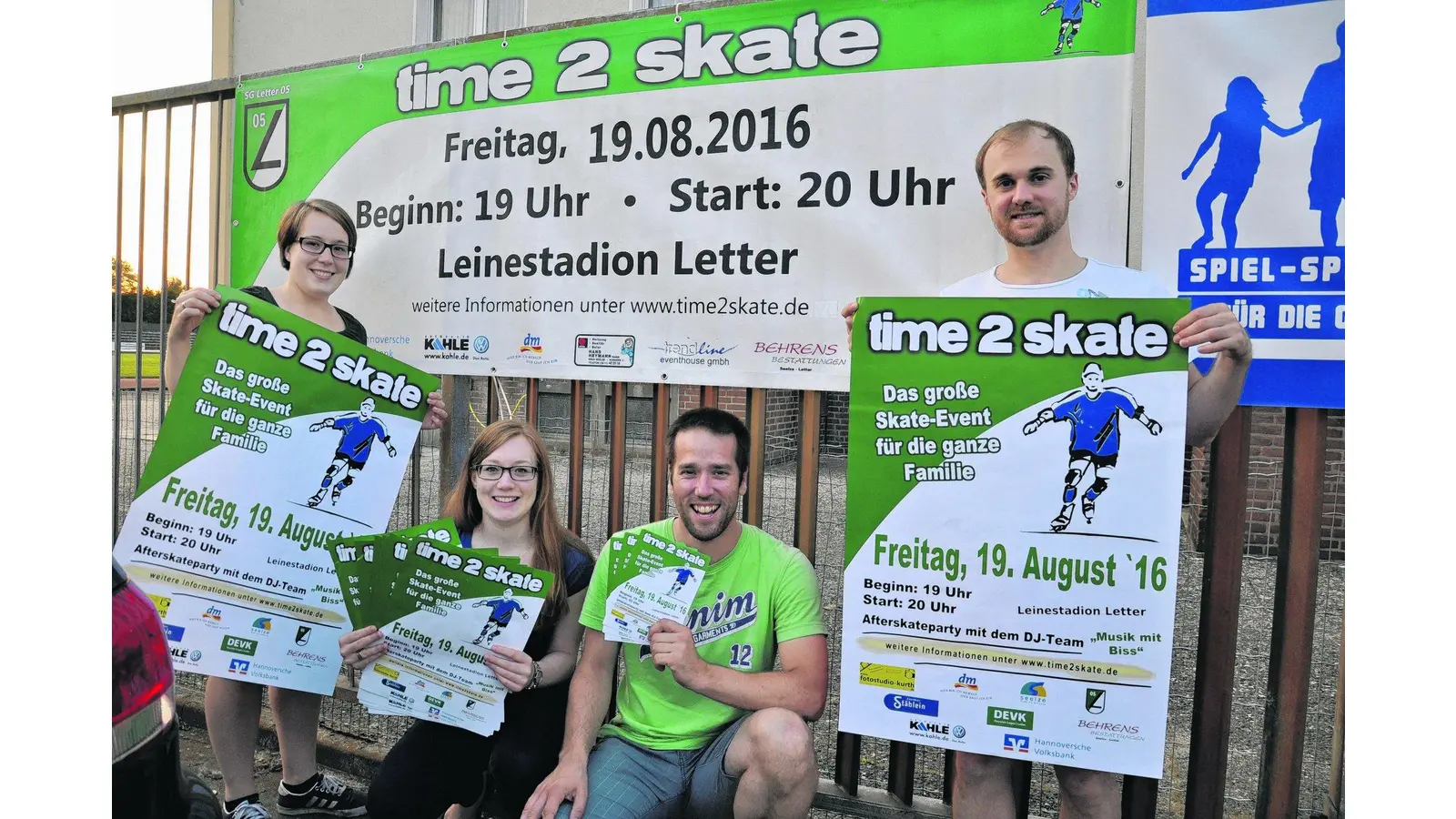 Eine Stadt skatet in die Dämmerung (Foto: mk)