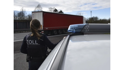 Erfolgreicher Abschluss der Ermittlungen auf der A2. (Foto: Zoll)