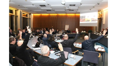 Der Landkreishaushalt für das Jahr 2026 findet trotz des großen Defizites eine Mehrheit. (Foto: bb)