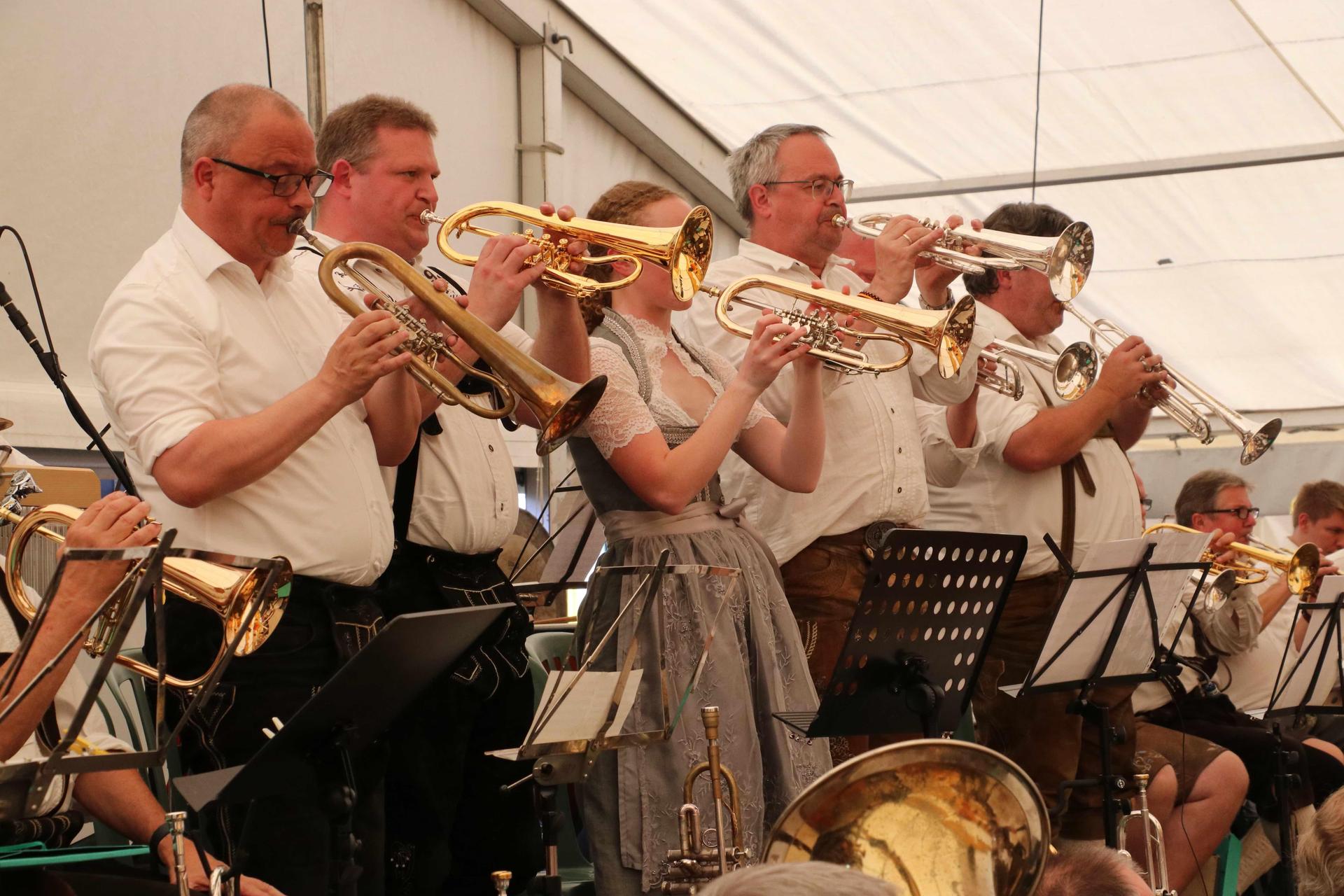 Bildergalerie: Eindrücke vom Schützenfest in Hagenburg. (Foto: gi)