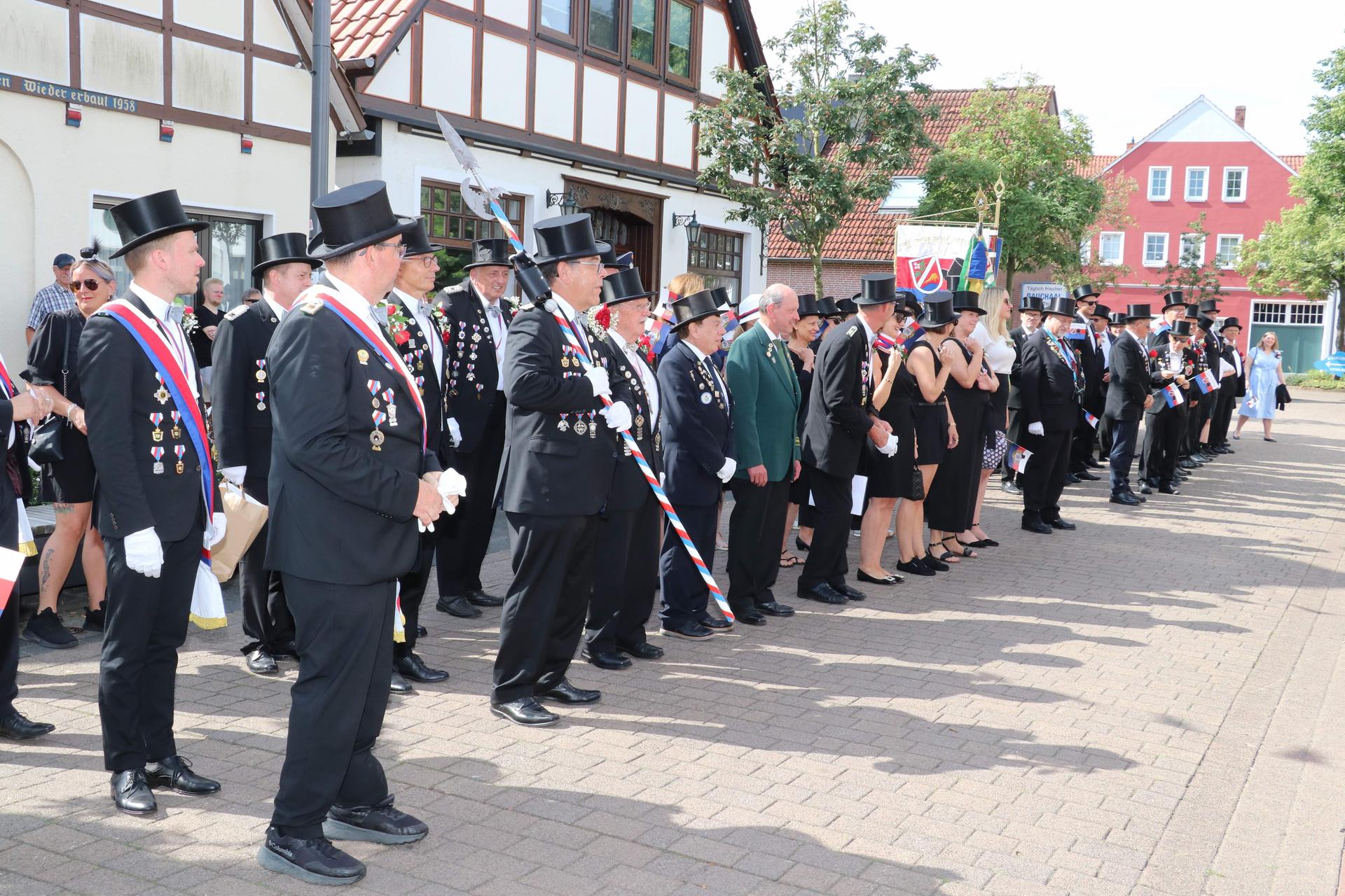 Teil des Schützenfestwochenendes: Eindrücke vom Bürgerfrühstück.  (Foto: gi)