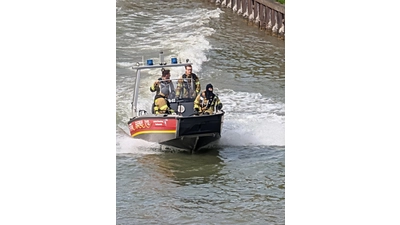 Das Rettungsboot 2 im Einsatz.  (Foto: Volker Scheibe)