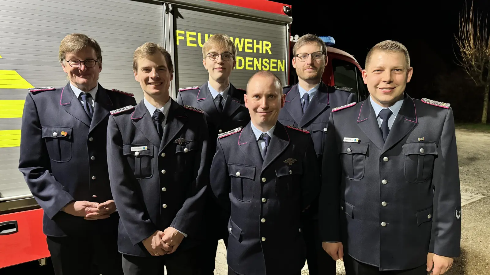 Die Beförderten (v.li.): Oliver Schröder, Joachim Dreyer, Jakob Vetter, Christian Widdel, Piet Grewe und Ortsbrandmeister Rene Corterier. (Foto: privat)