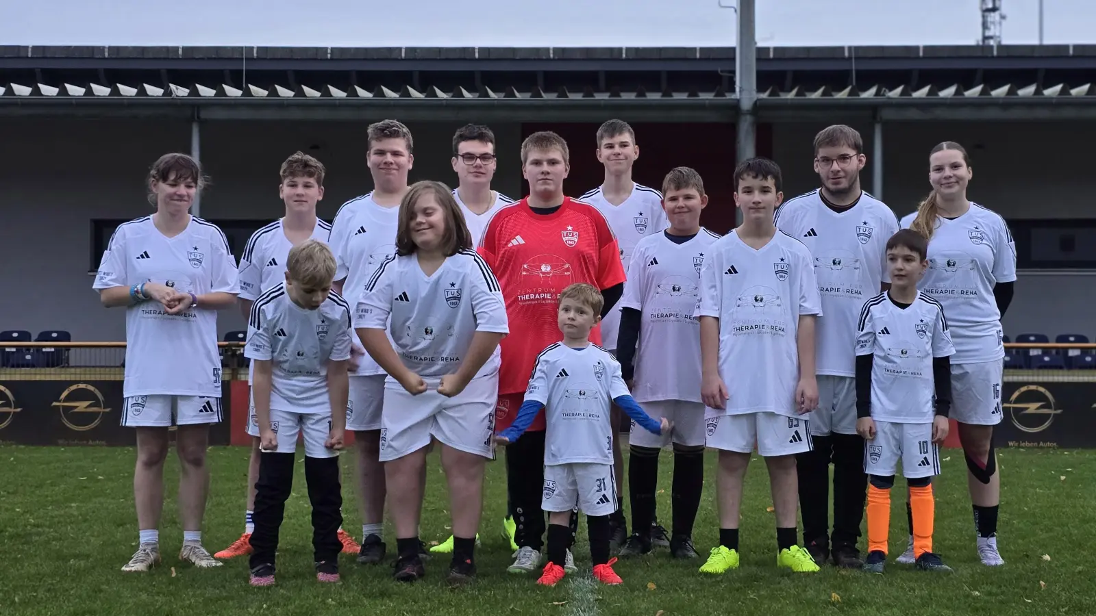 Bilden ein starkes Team: Die CrazyKicker des TuS Wunstorf. (Foto: privat)