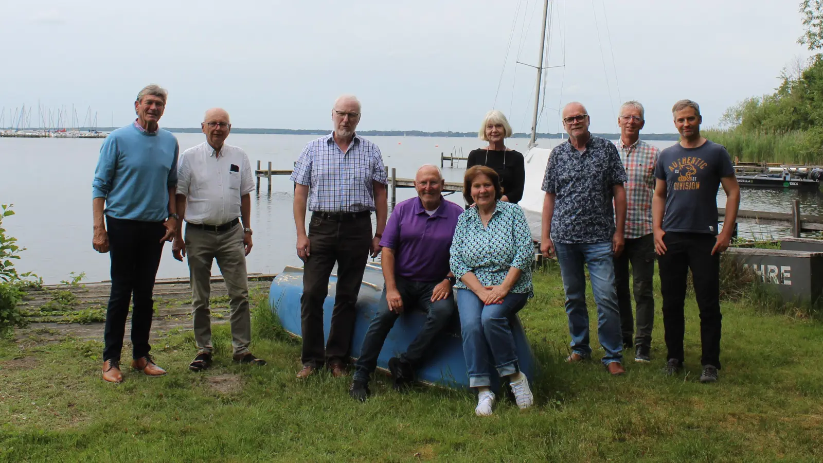 Beim Treffen vor Ort (v.li.): Ernst Greten, Wilhelm Bredthauer, Karsten Vogel, Walter Zychlinski, Frauke Meyer, Ursula Müller-Krahtz, Werner Backeberg , Jörg Prante und Matthias Emmrich. (Foto: wb)