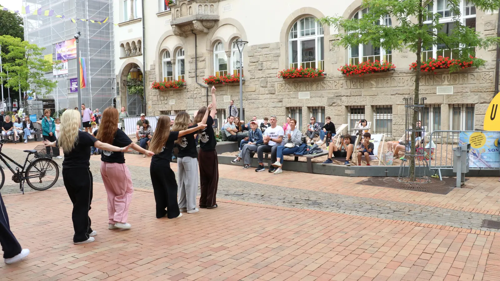 Inspired By Ü in Aktion.  (Foto: gi)