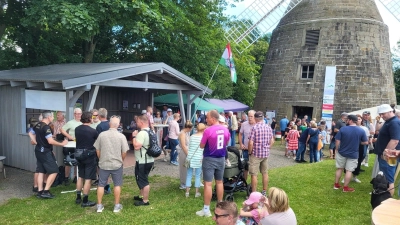 Eine besondere Form der Begegnung ermöglicht das traditionelle Fest. (Foto: privat)