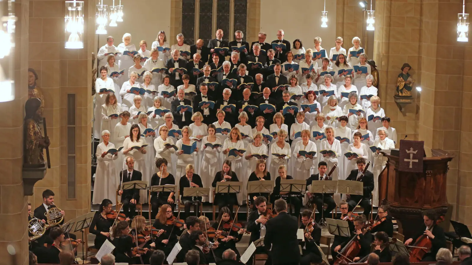 Bei einem Auftritt: Die SingAkademie Niedersachsen. (Foto: Udo Möbus)