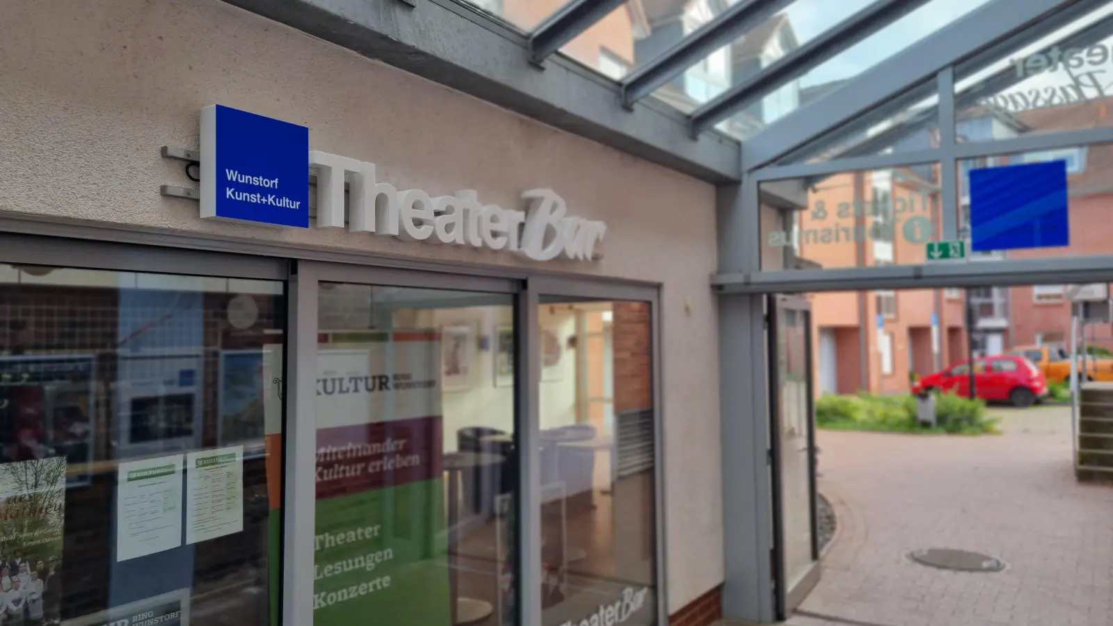 Sind in diesem Jahr aufgewertet worden: Stadttheater und TheaterBar. (Foto: tau)