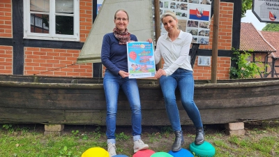 Nina Vanessa Bergmann (v.li.) und Isabelle Wolf freuen sich auf viele, außergewöhnliche Aktionen mit den Familien.  (Foto: privat)