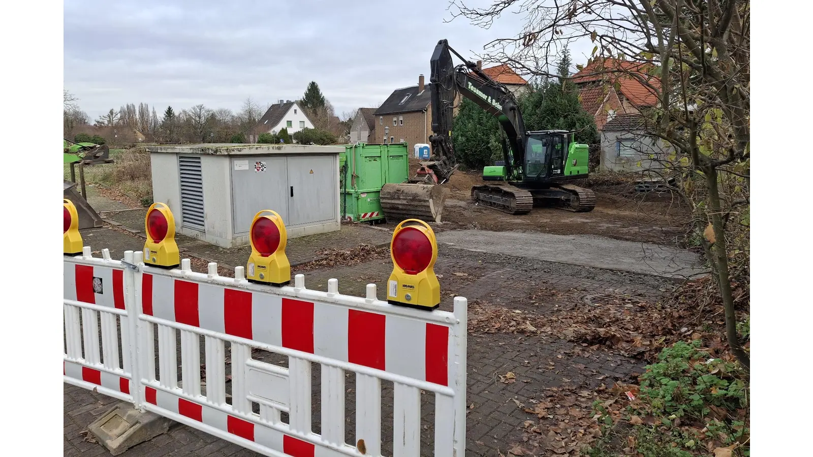 Zwischen der Mühlenstraße und der Amtsstraße wird kräftig gebaggert. (Foto: privat)