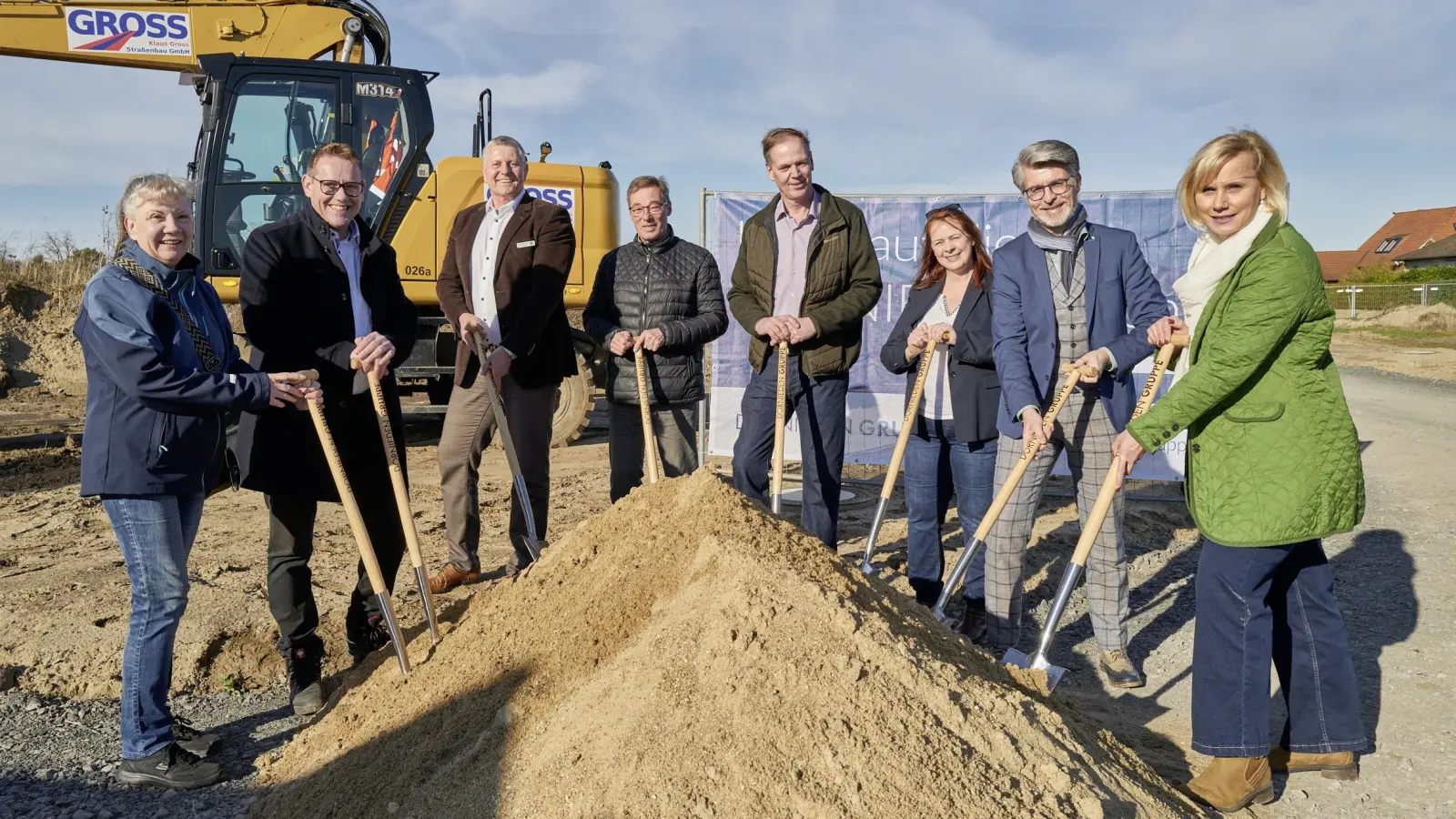 Spatenstich: In Gümmer-West entsteht ein neues Wohnquartier. (Foto: DORNIEDEN Gruppe)