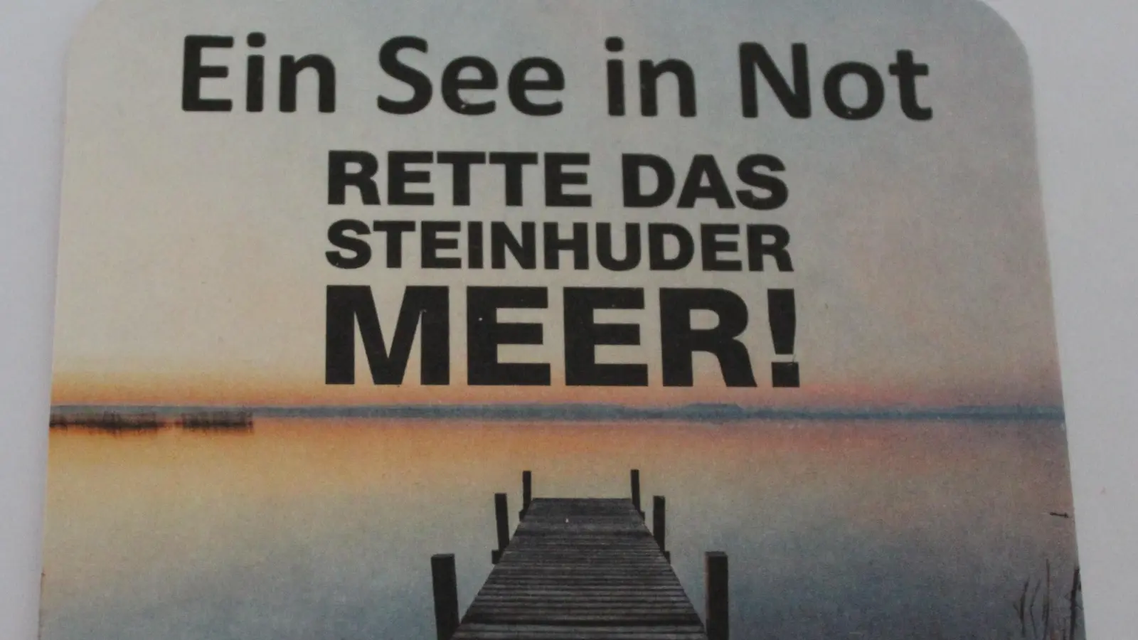 Haben das Gespräch mit den Experten gefördert: Bierdeckel der VESM. (Foto: wb)