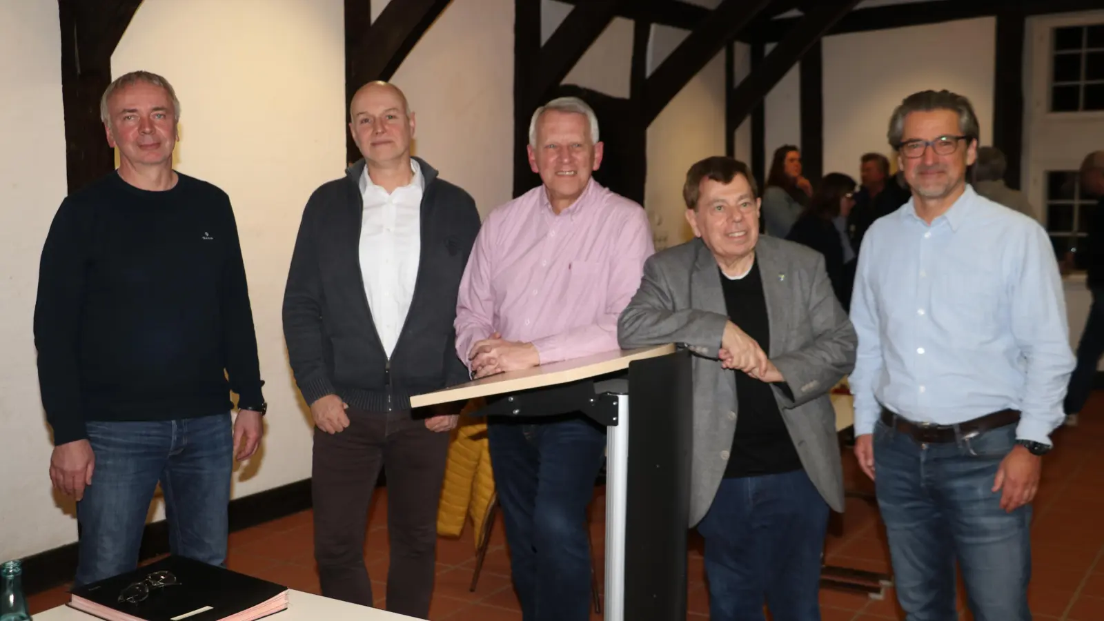 Der Vorstand (v.li.): Jörn Knop, Torsten Mähling, Bernd Heidorn, Rolf-Axel Eberhardt und Jan Weber. (Foto: gi)