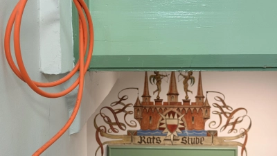 Kabelgalgen über dem Trauzimmer. Ein Bild mit Symbolcharakter? (Foto: ste)