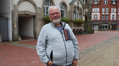 Auch im Ruhestand kümmert sich Jörg Albrecht um die Seniorenarbeit.  (Foto: gi)
