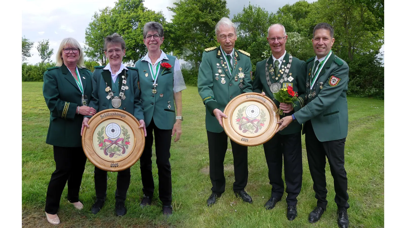 v.li. Karin Groß, Ricarda (Kathi) Peterseil, Bärbel Matthias, Winfried Peterseil, Friedhelm Kuchta, Oliver Matthias. (Foto: G. Berger-Arndt)