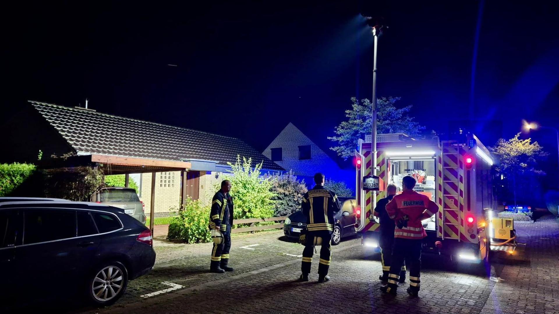 Folgen des Unwetters: Die Feuerwehr im Einsatz. (Foto: Feuerwehr)