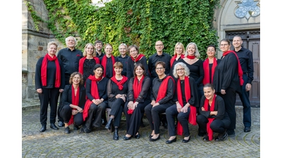 Kammerchor Cantemus Bückeburg laden mit zum Benefizkonzert in die Stiftskirche ein. (Foto: privat)