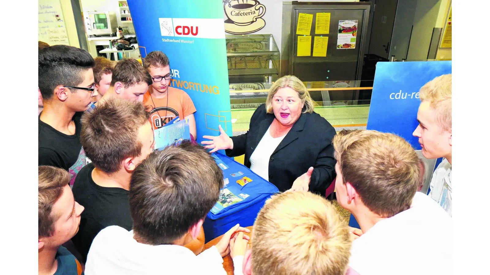 Oberstufenschüler treffen Parteien (Foto: tau)