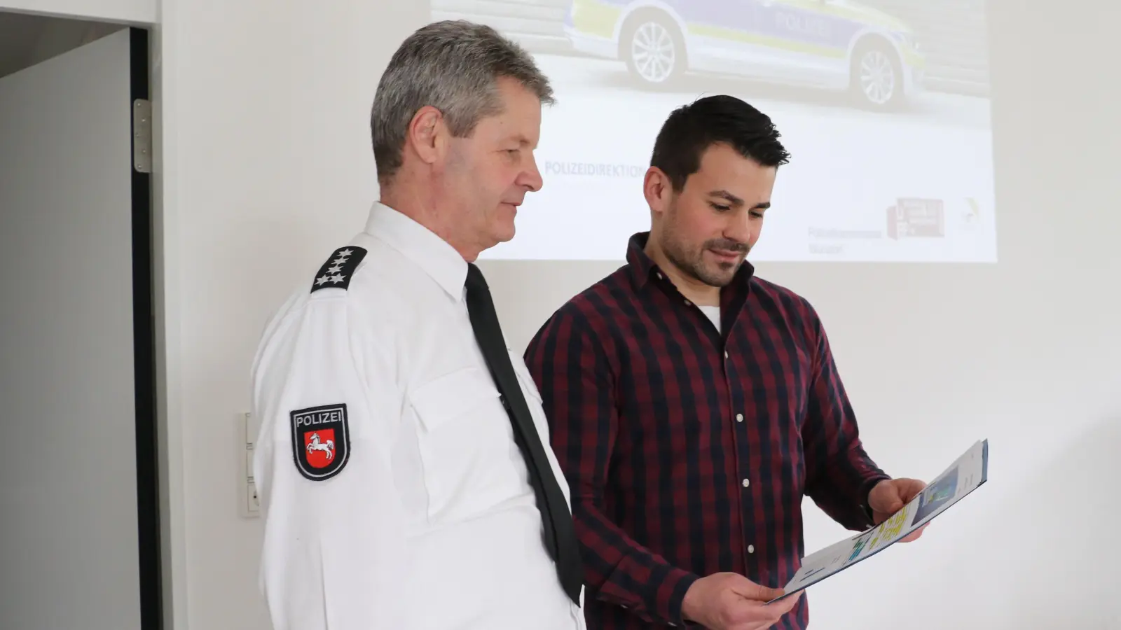 Thomas Broich und Benjamin Schmidt (v.li.) stellen die PKS für das vergangene Jahr vor.  (Foto: gi)