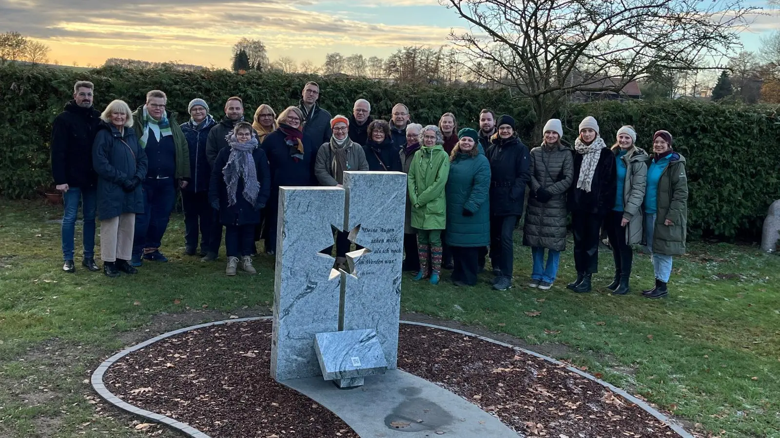 Eingeweiht: Die Gedenkstätte für Sternenkinder auf dem Friedhof in Großenheidorn. (Foto: privat)