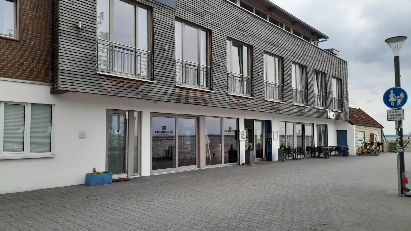 Für sie ist die Beherbergungssteuer teurer als die Tourismusabgabe: Hotel in Steinhude.  (Foto: wb)