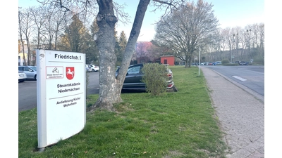 Die Steuerakademie hat sich direkt an einem ihrer Grundstücke einen neuen Bauplatz gesichert. (Foto: nd)