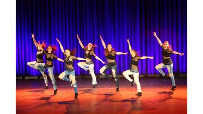 Das „TANZ-Atelier Martina Wundenberg“ zeigt am 4. Mai die Performance „Dancing People“. (Foto: privat)