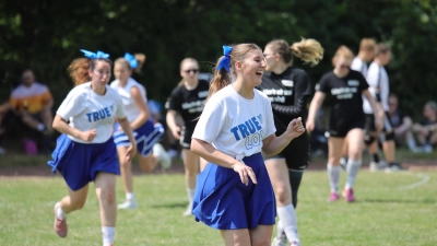 Haben großen Spaß: Die Spielerinnen des MTV Sexy. (Foto: tau)