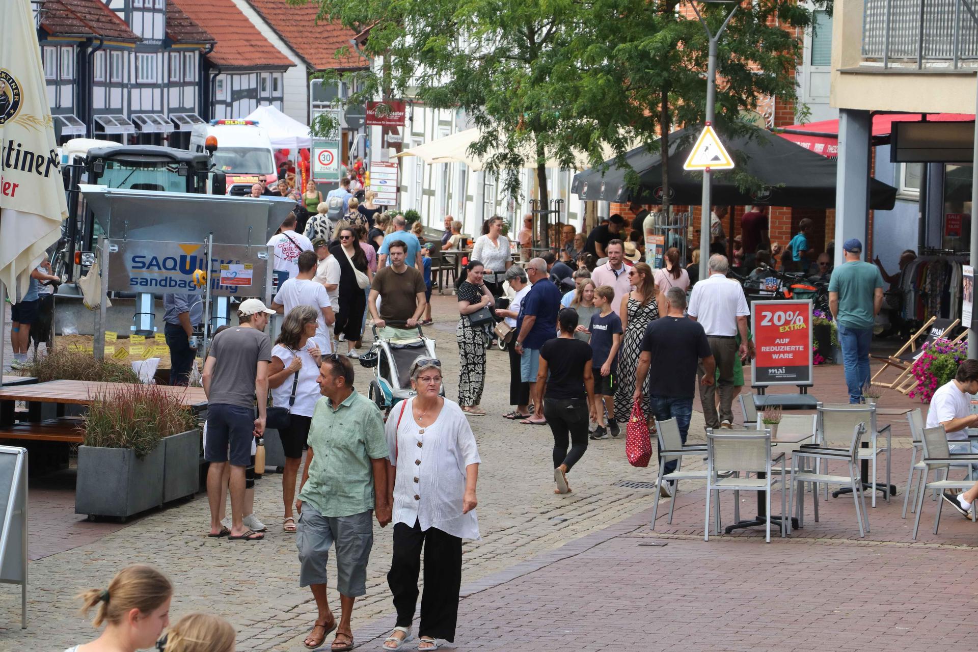 Eindrücke vom Rettertag in der Innenstadt und bei den Stadtwerken. (Foto: gi)
