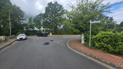 An der Ecke Rembrandtstraße / In der Kleinen Südheide: Der Straßenverlauf deutet eine künftige Erschließung an. (Foto: tau)